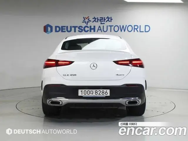 Mercedes-Benz GLE-Class 2025 — Photo 15/20