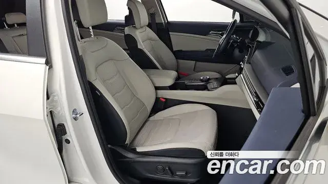 Kia Sportage 2025 — Photo 16/31