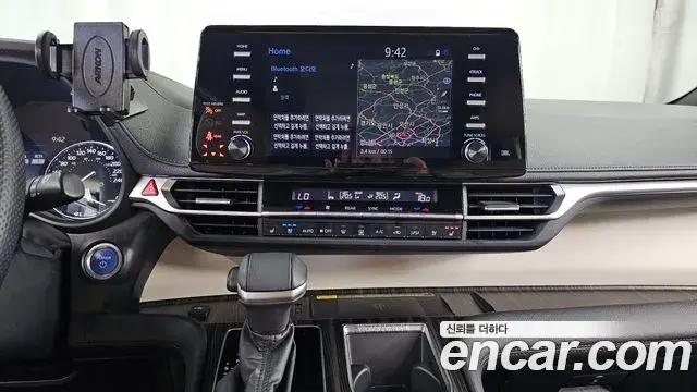 Toyota Sienna 2022 — Photo 29/34