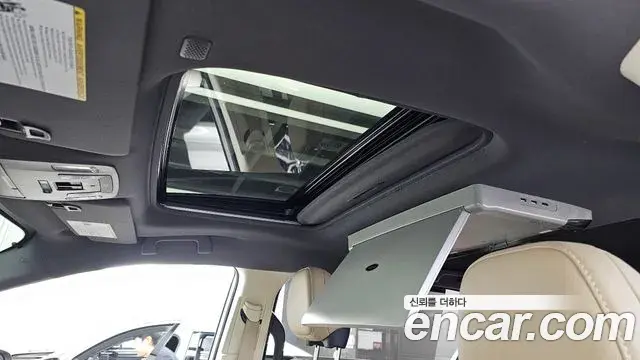 Toyota Sienna 2022 — Photo 31/34