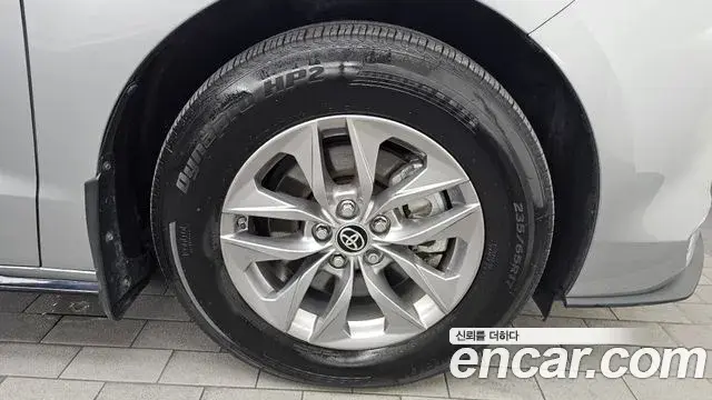 Toyota Sienna 2022 — Photo 20/34
