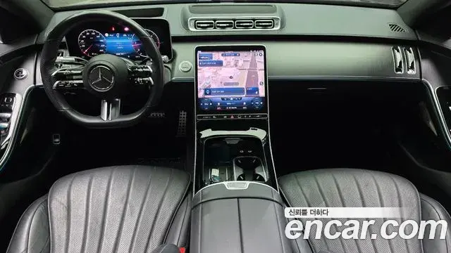 Mercedes-Benz S-Class 2022 — Photo 26/38
