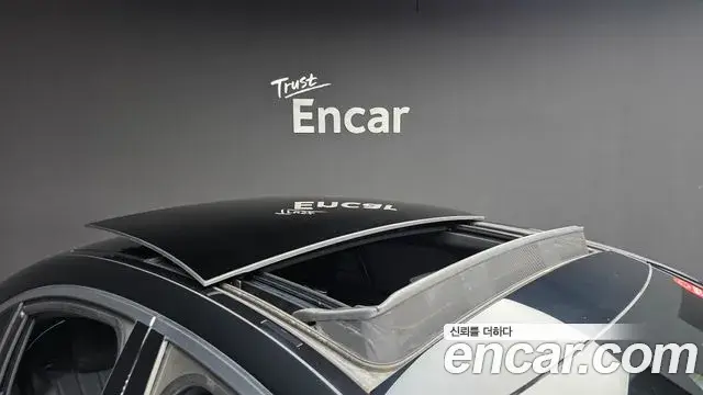 Mercedes-Benz S-Class 2022 — Photo 16/38