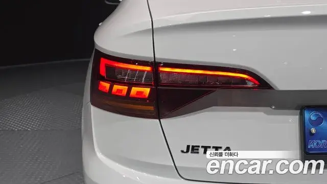 Volkswagen Jetta 2020 — ფოტო 20/31