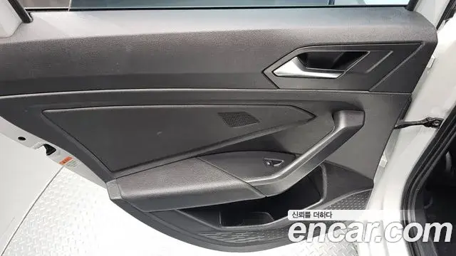 Volkswagen Jetta 2020 — ფოტო 23/31