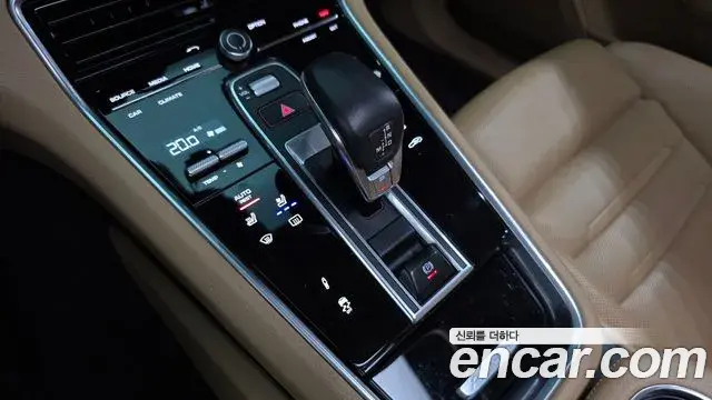 Porsche Panamera 2018 — Şəkil 3/35