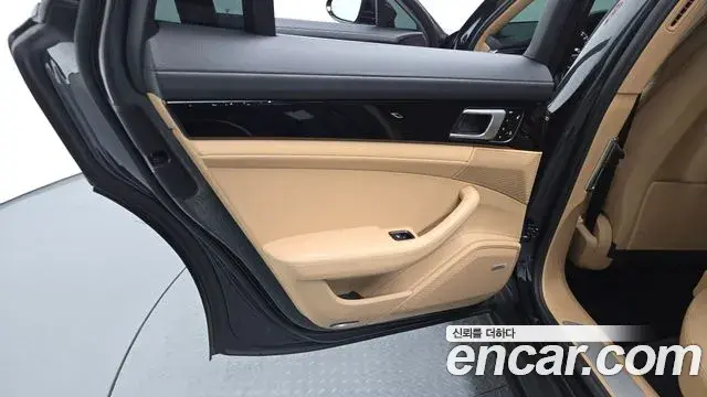 Porsche Panamera 2018 — Şəkil 4/35