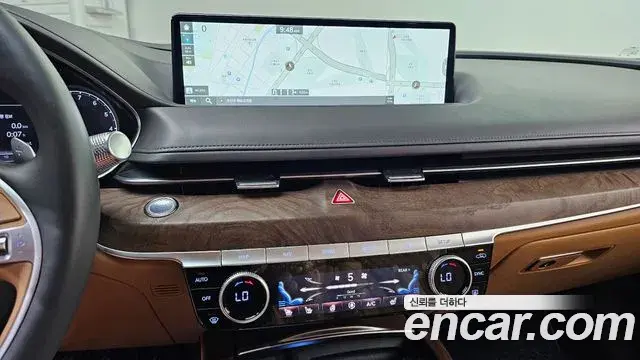 Genesis G80 2023 — ფოტო 17/31
