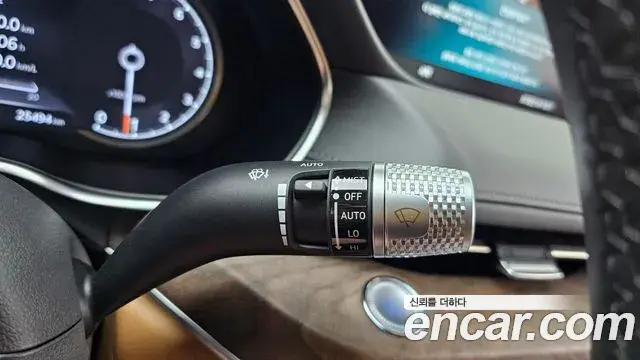 Genesis G80 2023 — ფოტო 13/31