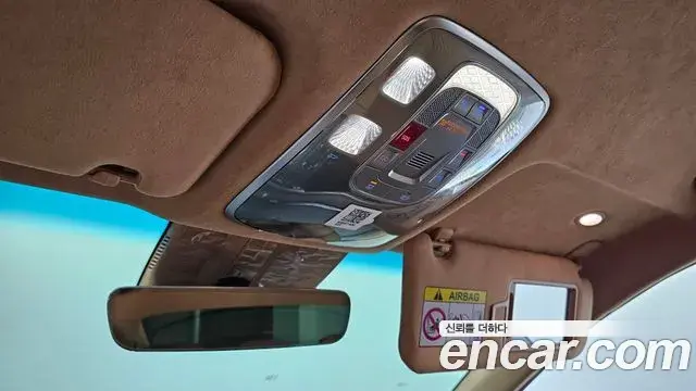 Genesis G80 2023 — ფოტო 24/31