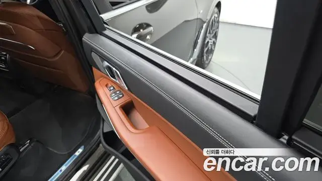 BMW X7 2026 — Şəkil 36/36