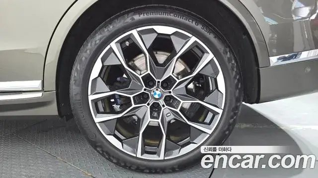 BMW X7 2026 — Şəkil 14/36