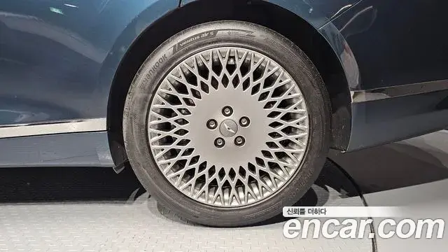 Genesis G80 2023 — Şəkil 12/32