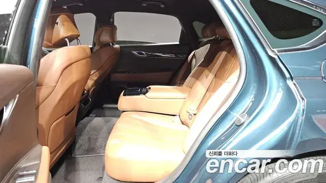 Genesis G80 2023 — Şəkil 13/32