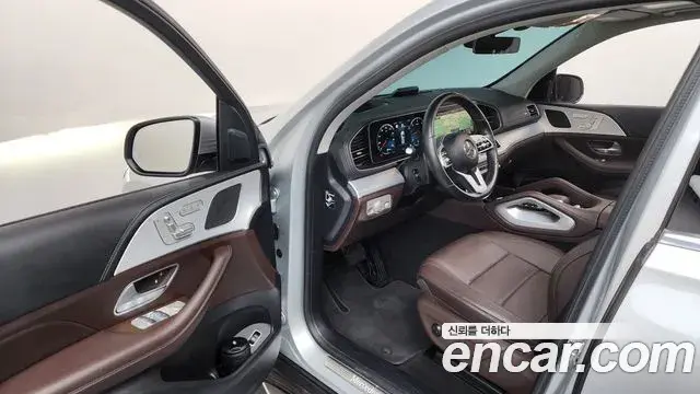 Mercedes-Benz GLE-Class 2021 — Şəkil 14/36