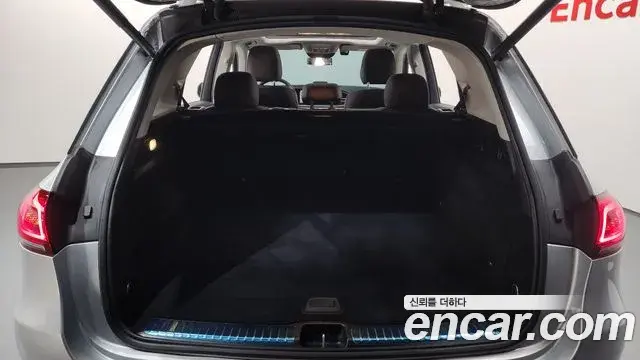 Mercedes-Benz GLE-Class 2021 — Şəkil 16/36