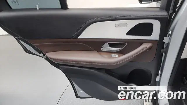 Mercedes-Benz GLE-Class 2021 — Şəkil 36/36