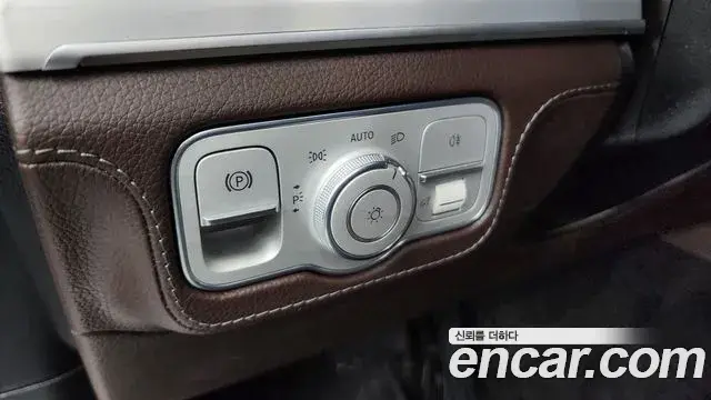 Mercedes-Benz GLE-Class 2021 — Şəkil 6/36
