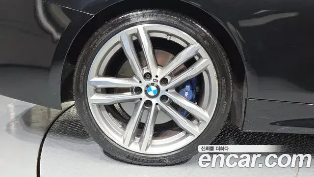 BMW 4 Series 2020 — ფოტო 15/34