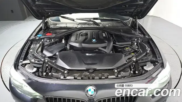BMW 4 Series 2020 — ფოტო 21/34