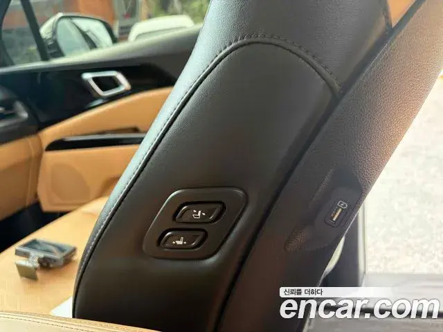 Kia Carnival 2020 — Фото 13/20
