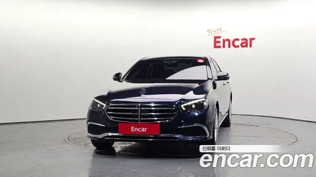 Mercedes-Benz E-Class 2021 — Фото 3/20