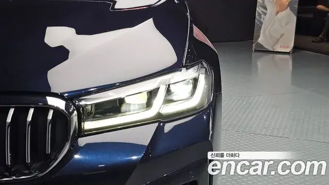 BMW 5 Series 2021 — ფოტო 12/32