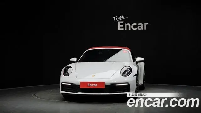 Porsche 911 2021 — Photo 14/32