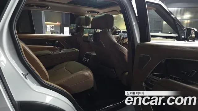 Land Rover Range Rover 2022 — Photo 9/40