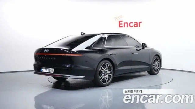 Hyundai Grandeur Hybrid 2023 — ფოტო 3/37