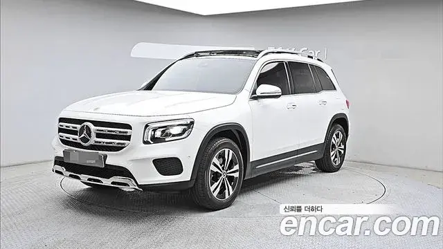 Mercedes-Benz GLB-Class 2021 — Şəkil 7/20