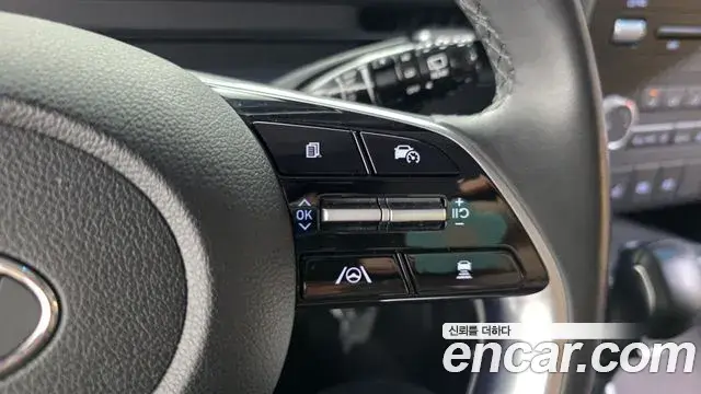Hyundai Staria 2021 — ფოტო 17/34