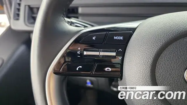 Hyundai Staria 2021 — ფოტო 11/34