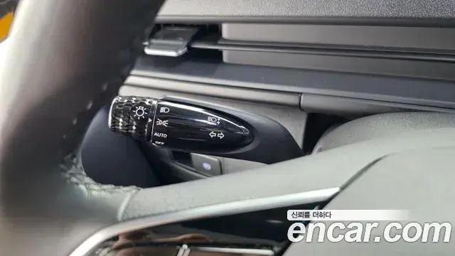Hyundai Staria 2021 — ფოტო 25/34