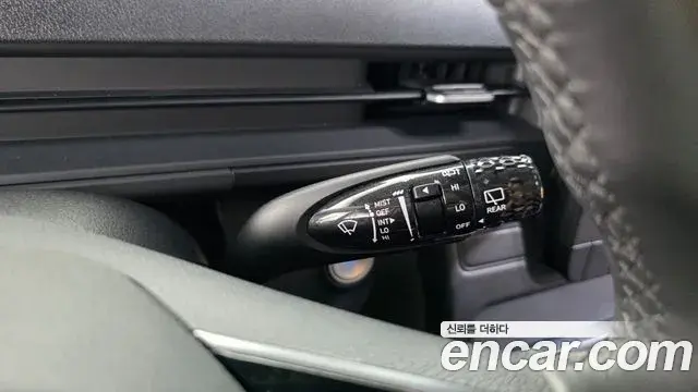 Hyundai Staria 2021 — ფოტო 27/34
