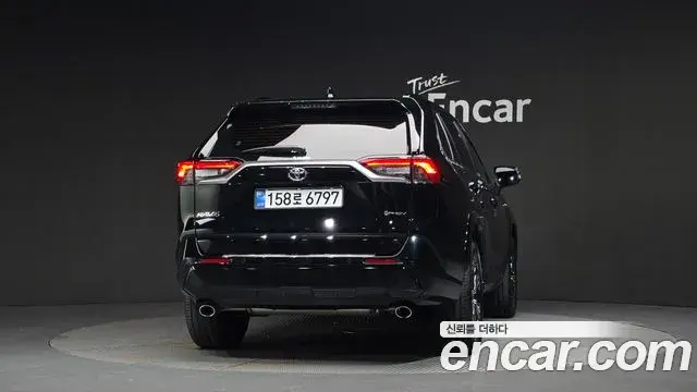 Toyota RAV4 2025 — Photo 10/32