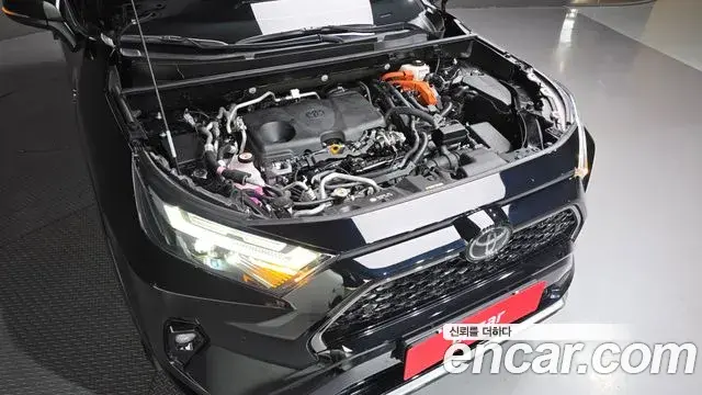 Toyota RAV4 2025 — Photo 15/32