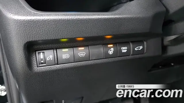 Toyota RAV4 2025 — Photo 17/32