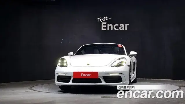 Porsche 718 Boxster 2020 — Фото 3/20