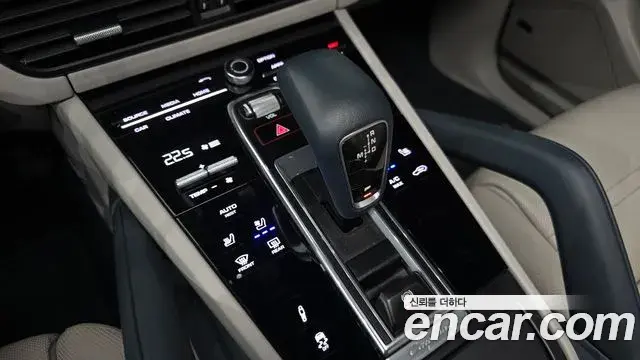 Porsche Cayenne 2020 — Фото 9/20