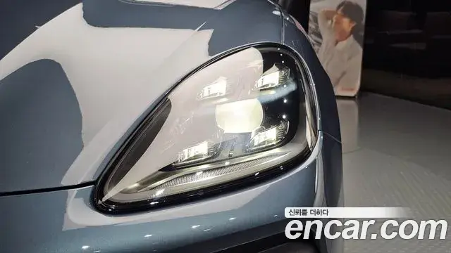 Porsche Cayenne 2020 — Şəkil 10/38