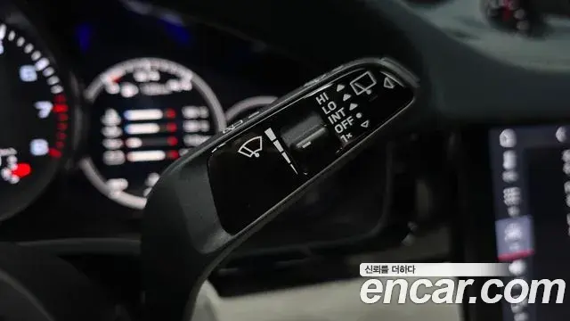 Porsche Cayenne 2020 — Şəkil 15/38