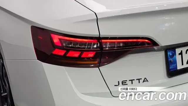 Volkswagen Jetta 2024 — Şəkil 7/30