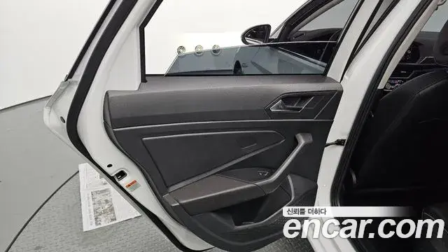 Volkswagen Jetta 2024 — Şəkil 22/30
