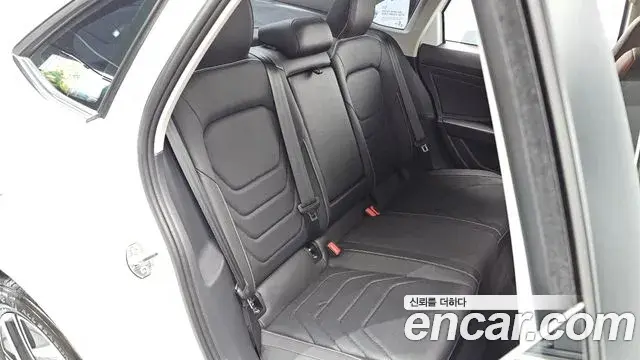 Volkswagen Jetta 2024 — Şəkil 5/30