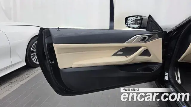 BMW 4 Series 2021 — ფოტო 13/35