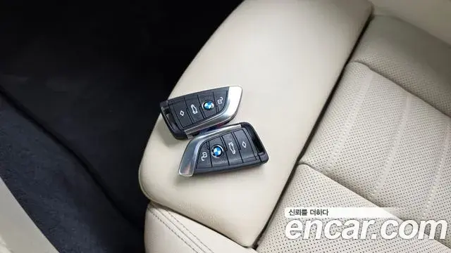 BMW 4 Series 2021 — ფოტო 19/35