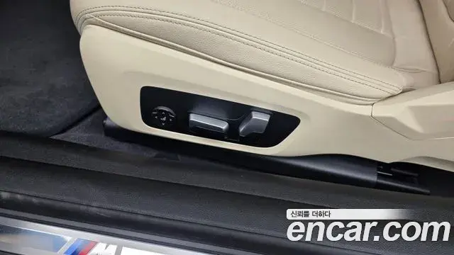 BMW 4 Series 2021 — ფოტო 8/35