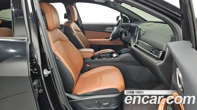 Kia Sportage 2021 — Фото 11/20