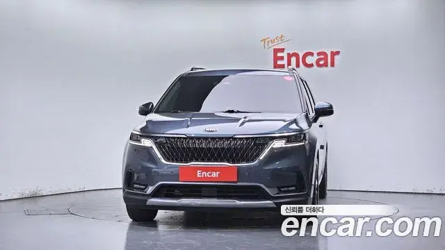 Kia Carnival 2021 — Фото 3/20